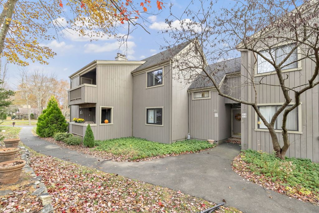 Photo of 35 Algonquin Lane #D, Stratford, CT 06614 (MLS # 24139996)