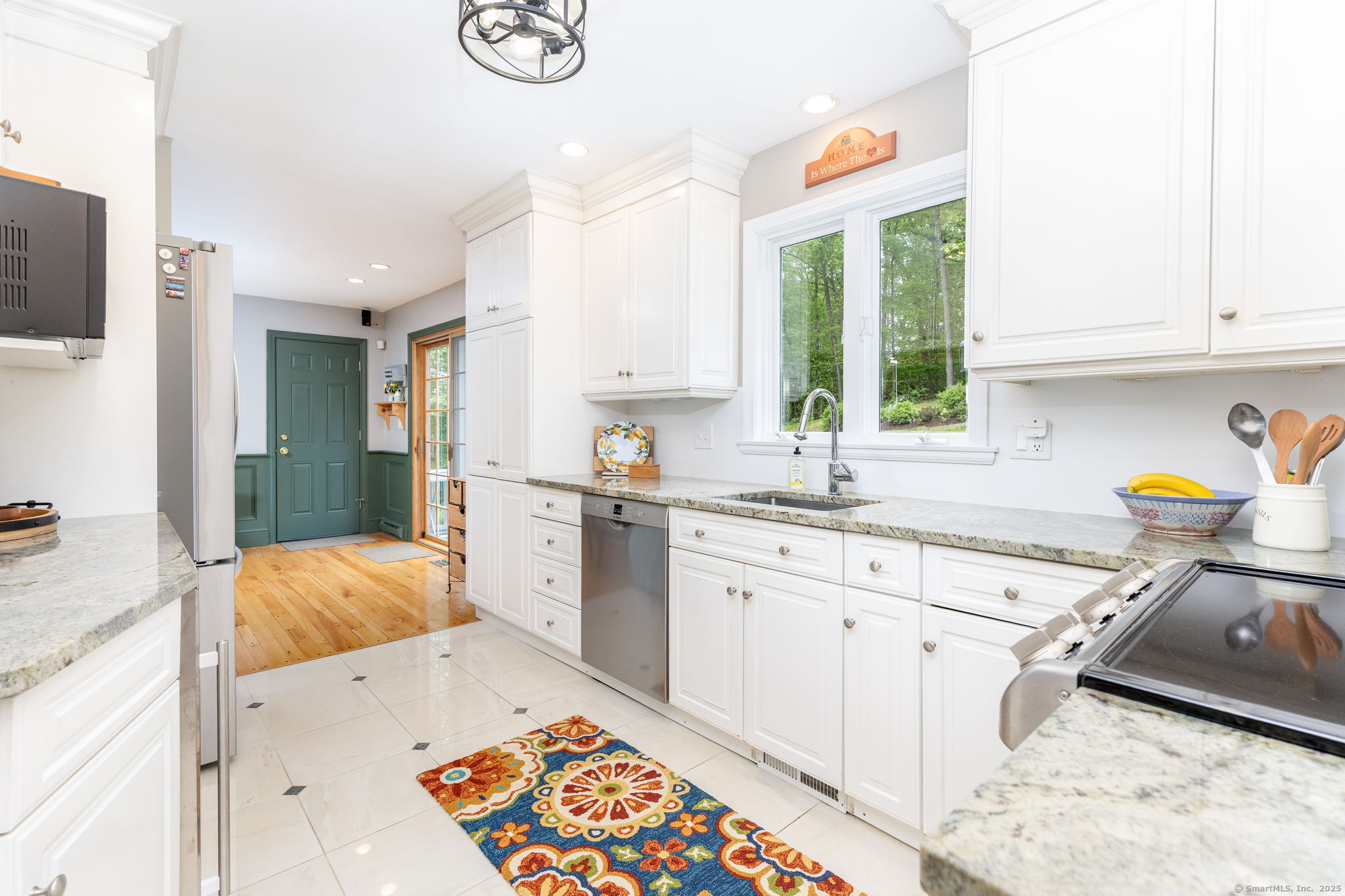 16 Darley Drive, Hamden, Connecticut image 15