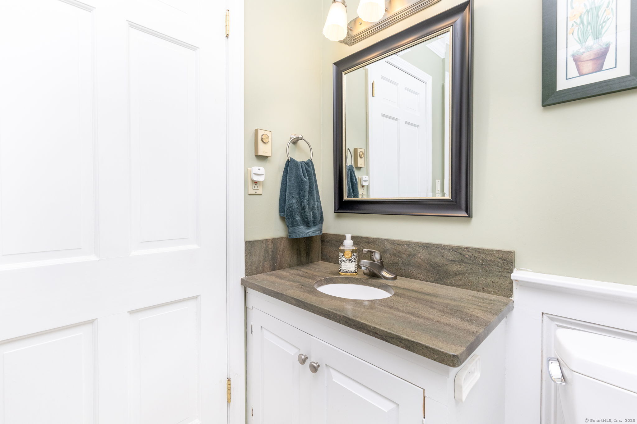 16 Darley Drive, Hamden, Connecticut image 20