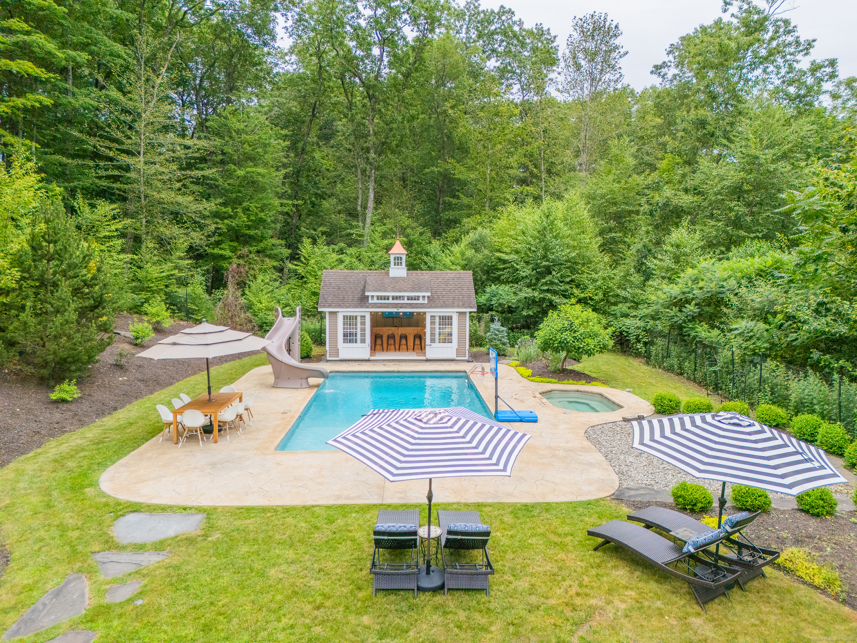 14 Daniels Hill Road