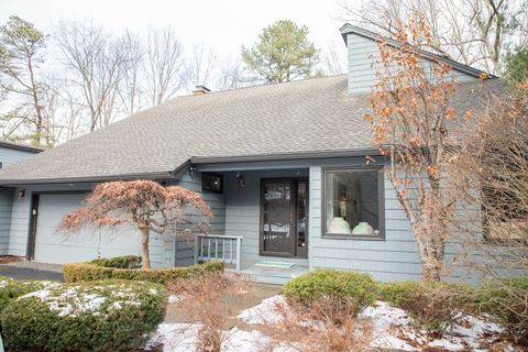 10 Ironwood Lane West Hartford CT 06117