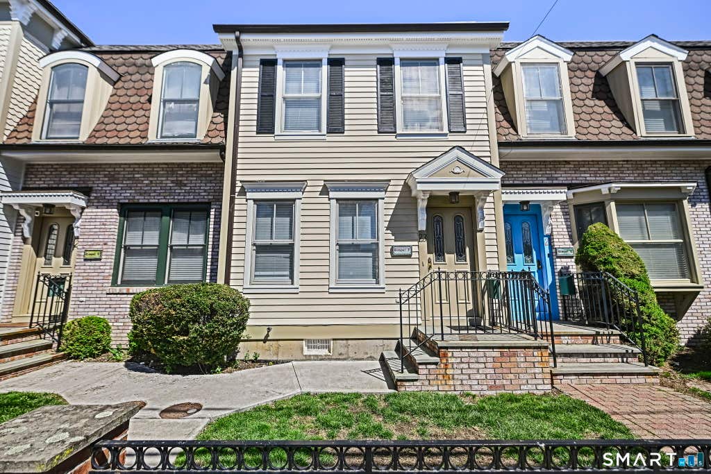 Photo of 23 Dolsen Place, Stamford, CT 06901 (MLS # 24181017)