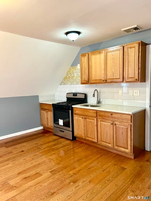 26 PLAZA AVE # 3, WATERBURY, CT 06710 - Image f9a85c7cfd7942fd8fd68ed27d7effa4/4093512062