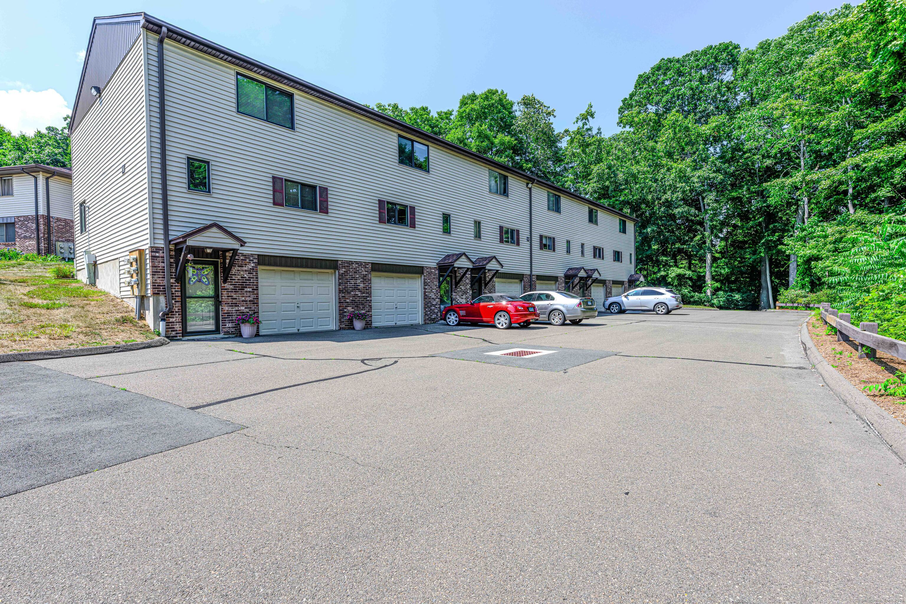 140 Thompson Street APT 5B