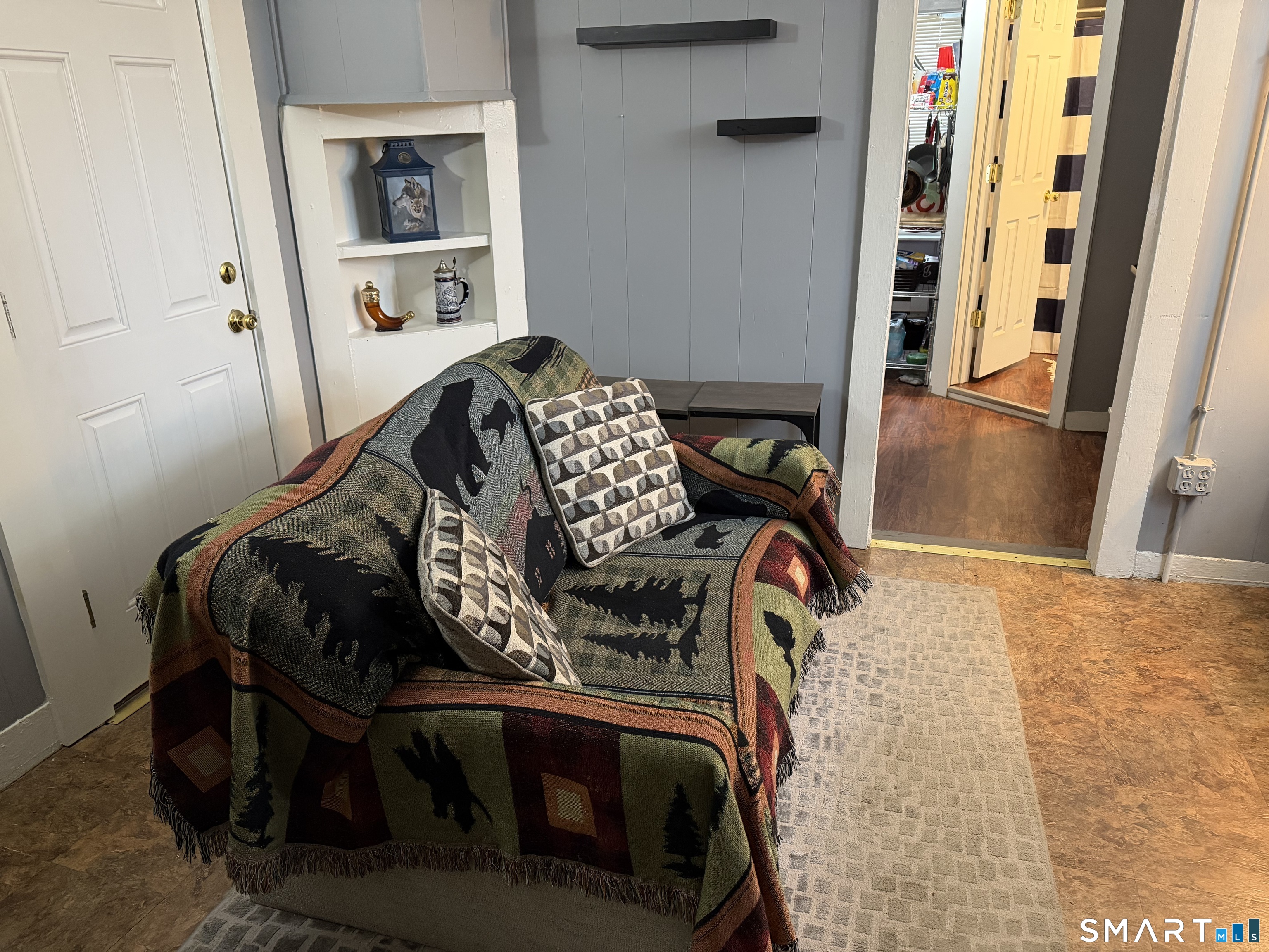 112 Rockwell Street LL