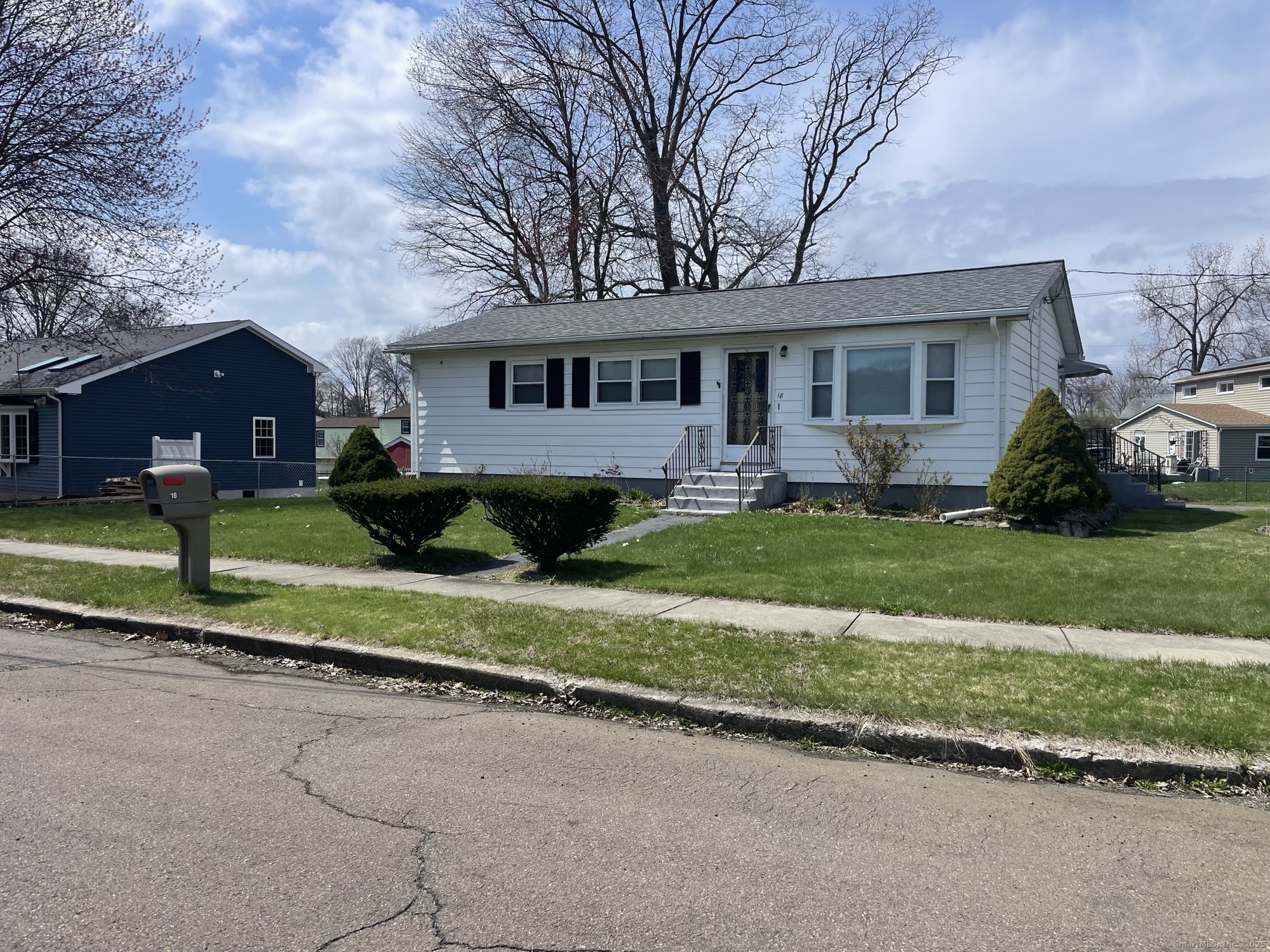 Property for Sale at Knight Lane, West Haven, Connecticut - Bedrooms: 3 
Bathrooms: 2 
Rooms: 6  - $319,000