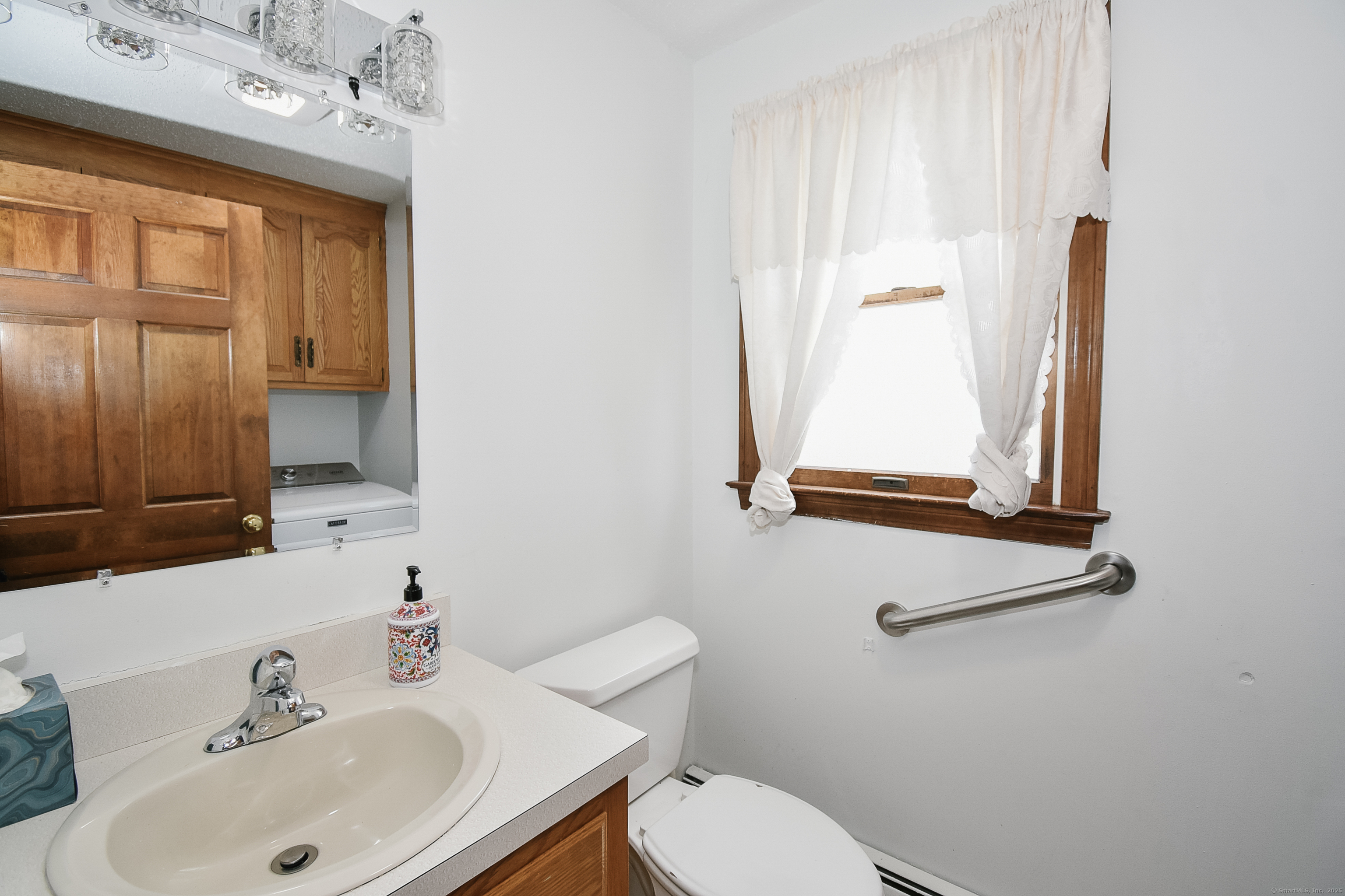 992 Hill Street, Bristol, Connecticut image 23
