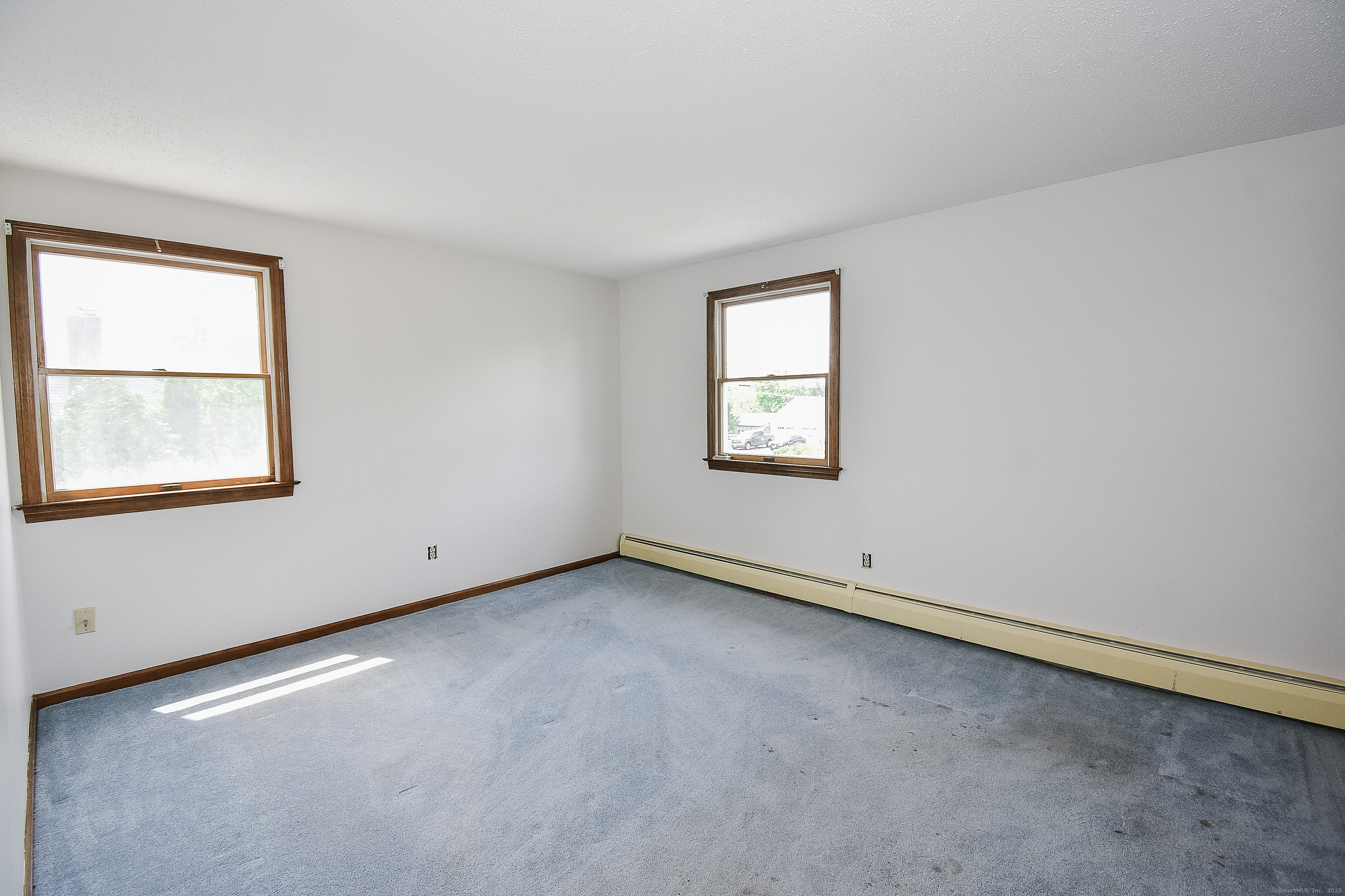 992 Hill Street, Bristol, Connecticut image 32