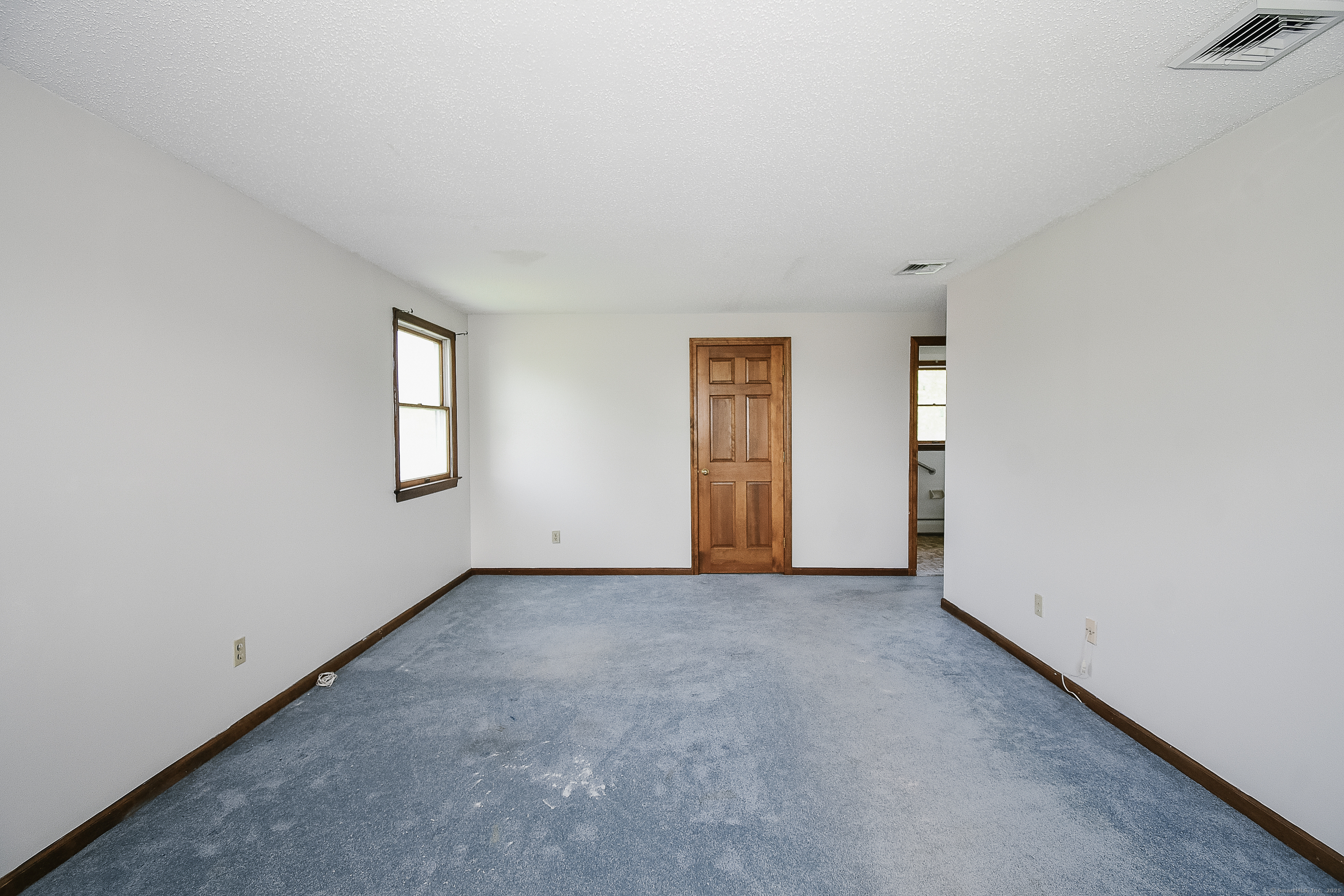 992 Hill Street, Bristol, Connecticut image 26