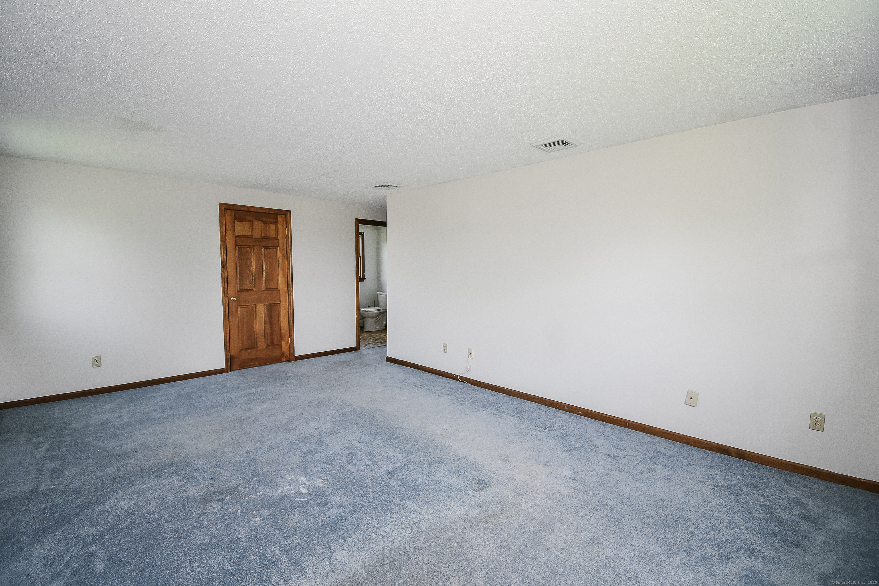 992 Hill Street, Bristol, Connecticut image 25
