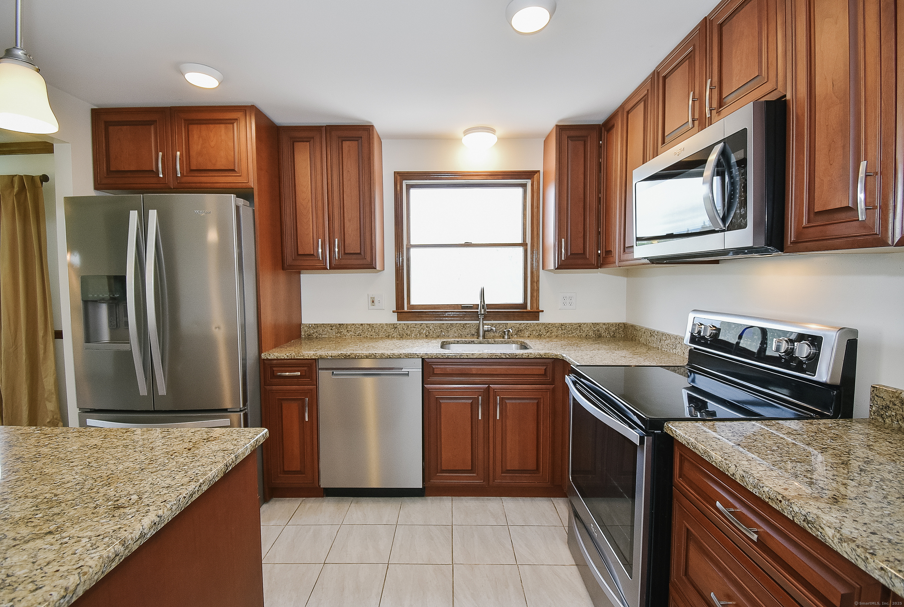 992 Hill Street, Bristol, Connecticut image 16