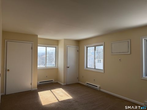 Tiny photo for 4 Merrimac Street #3, Danbury, CT 06810 (MLS # 24154661)