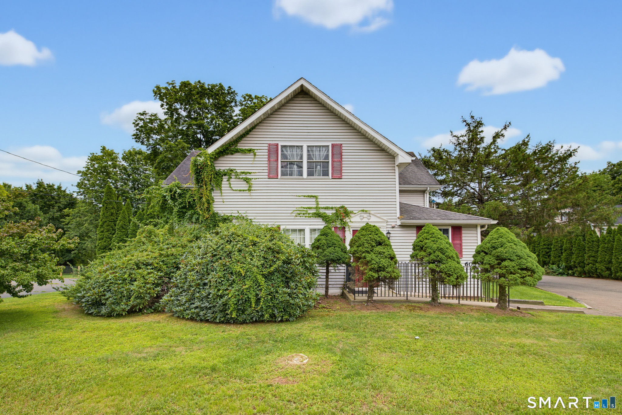 605 Foxon Road
