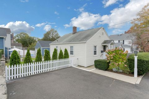 Tiny photo for 19 William Street, Darien, CT 06820 (MLS # 24134820)