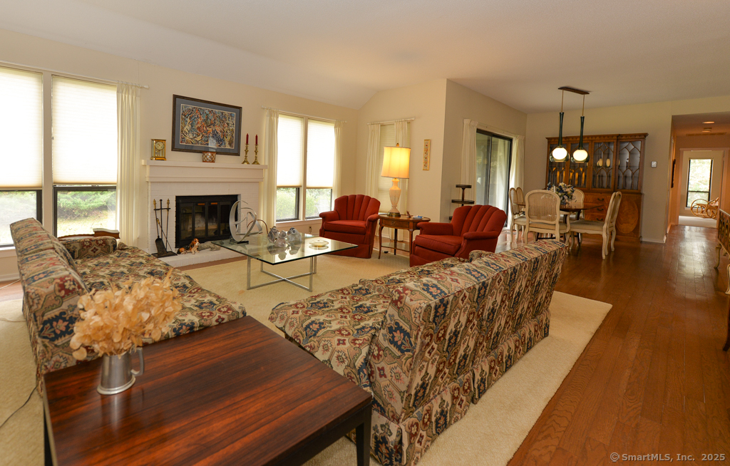 11 Heritage Crest #B, Southbury, Connecticut image 4