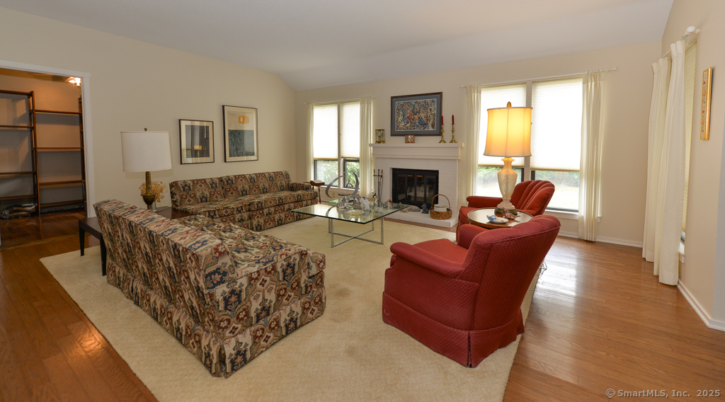 11 Heritage Crest #B, Southbury, Connecticut image 3