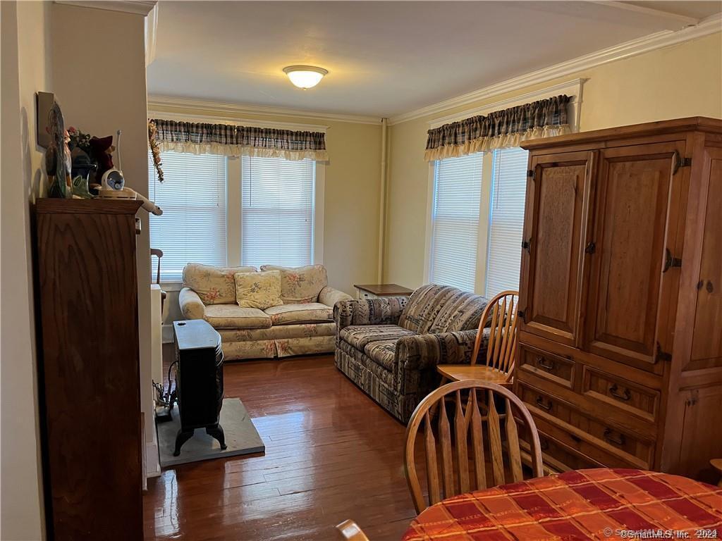 35 Neptune Avenue, New London, Connecticut image 6