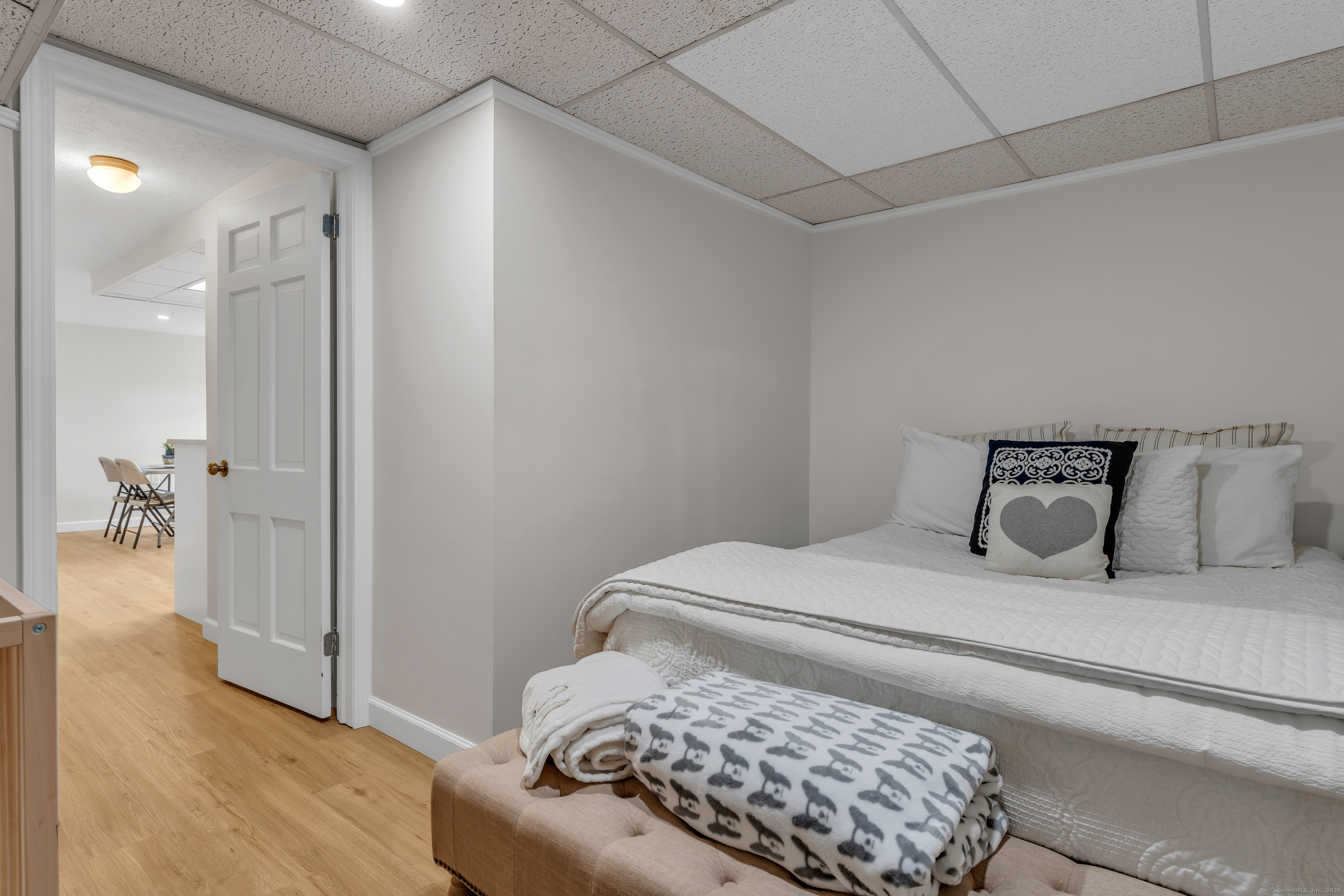 1864 Shepard Avenue, Hamden, Connecticut image 34