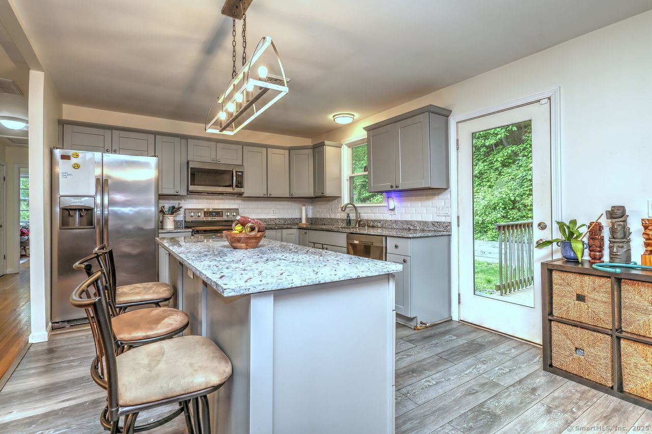 6 Snowapple Lane, Milford, Connecticut image 10