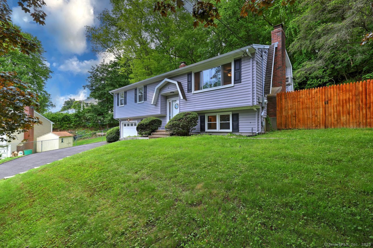 6 Snowapple Lane, Milford, Connecticut image 3