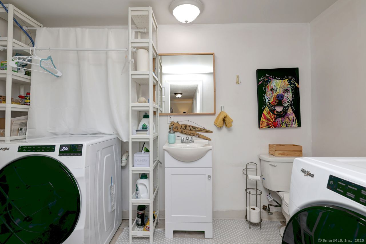 6 Snowapple Lane, Milford, Connecticut image 32