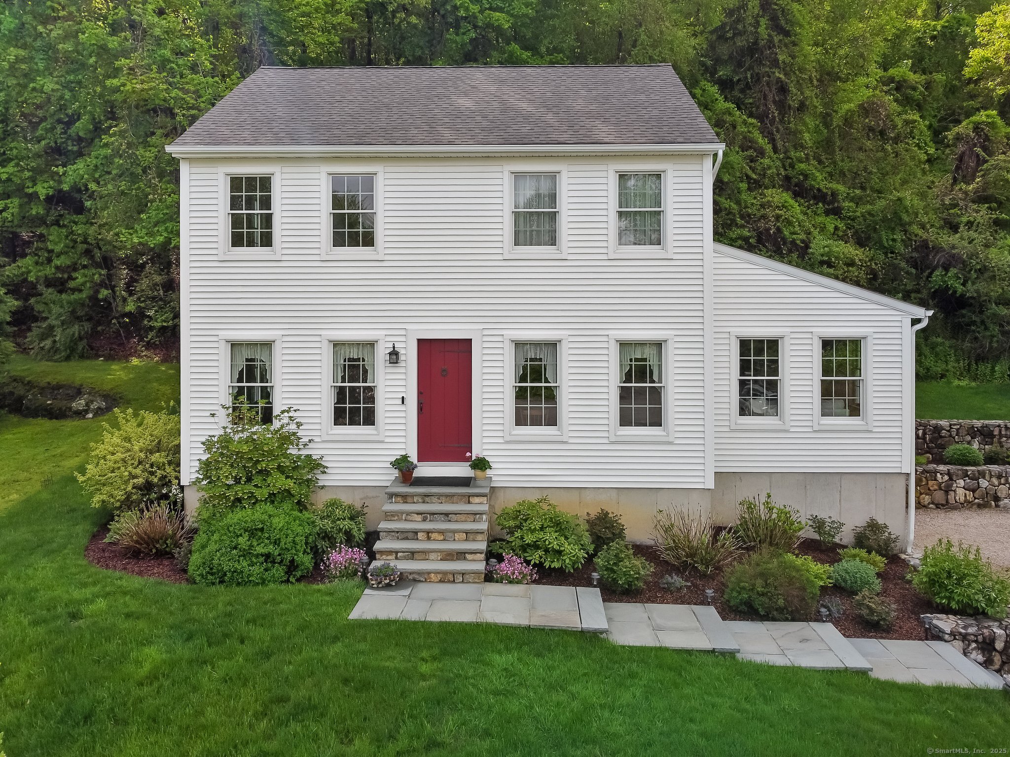 10 Farm Court, Bethel, Connecticut image 1