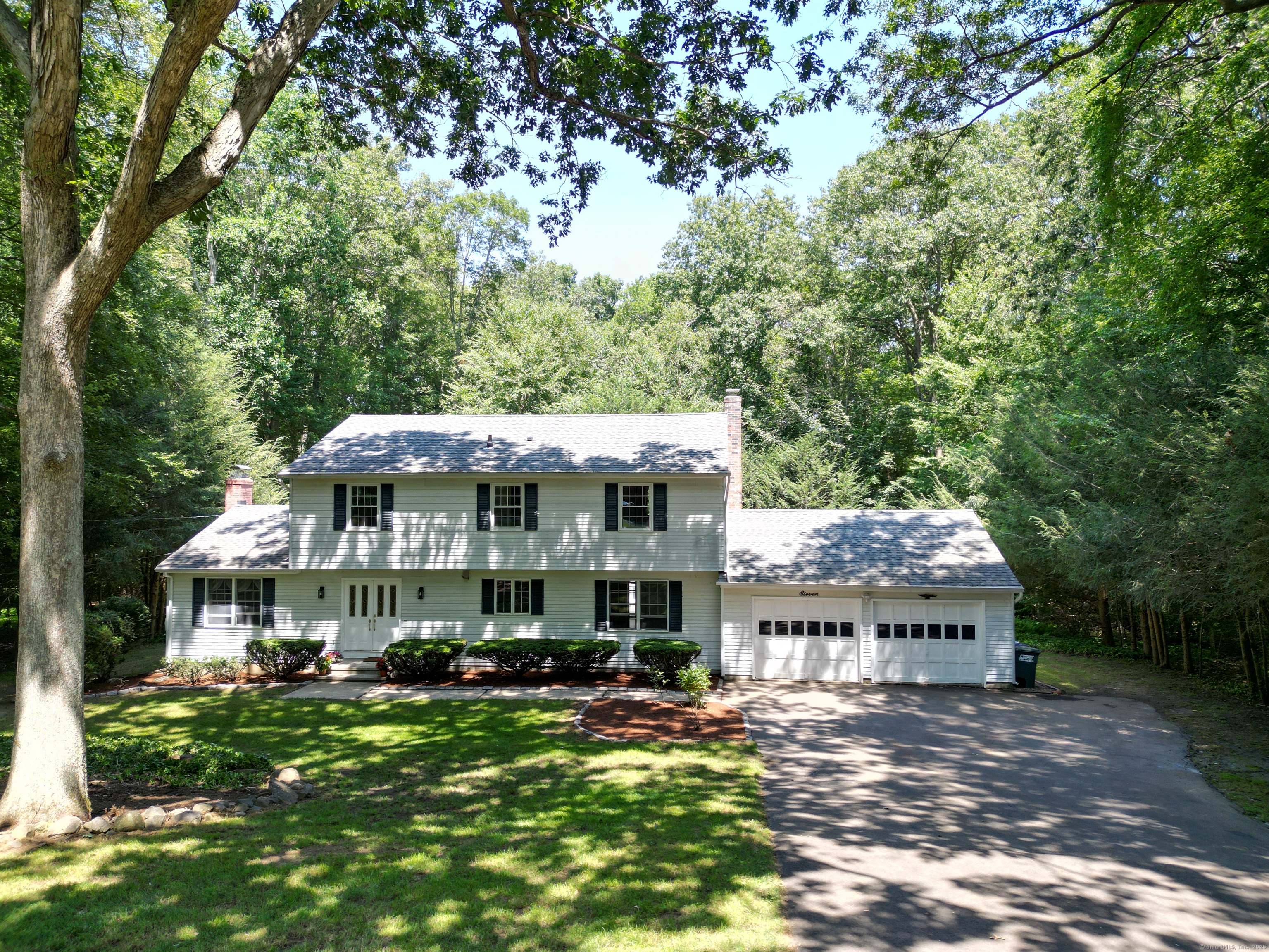 11 Queen Eleanor Drive