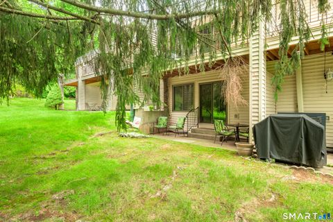Tiny photo for 9 Hemlock Court #9, Cromwell, CT 06416 (MLS # 24190673)