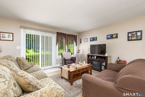 Tiny photo for 9 Hemlock Court #9, Cromwell, CT 06416 (MLS # 24190673)