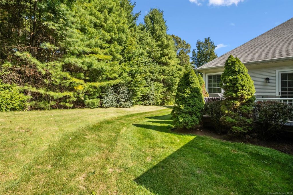 Photo of 1 Ashton Circle #1, Simsbury, CT 06070 (MLS # 24135310)
