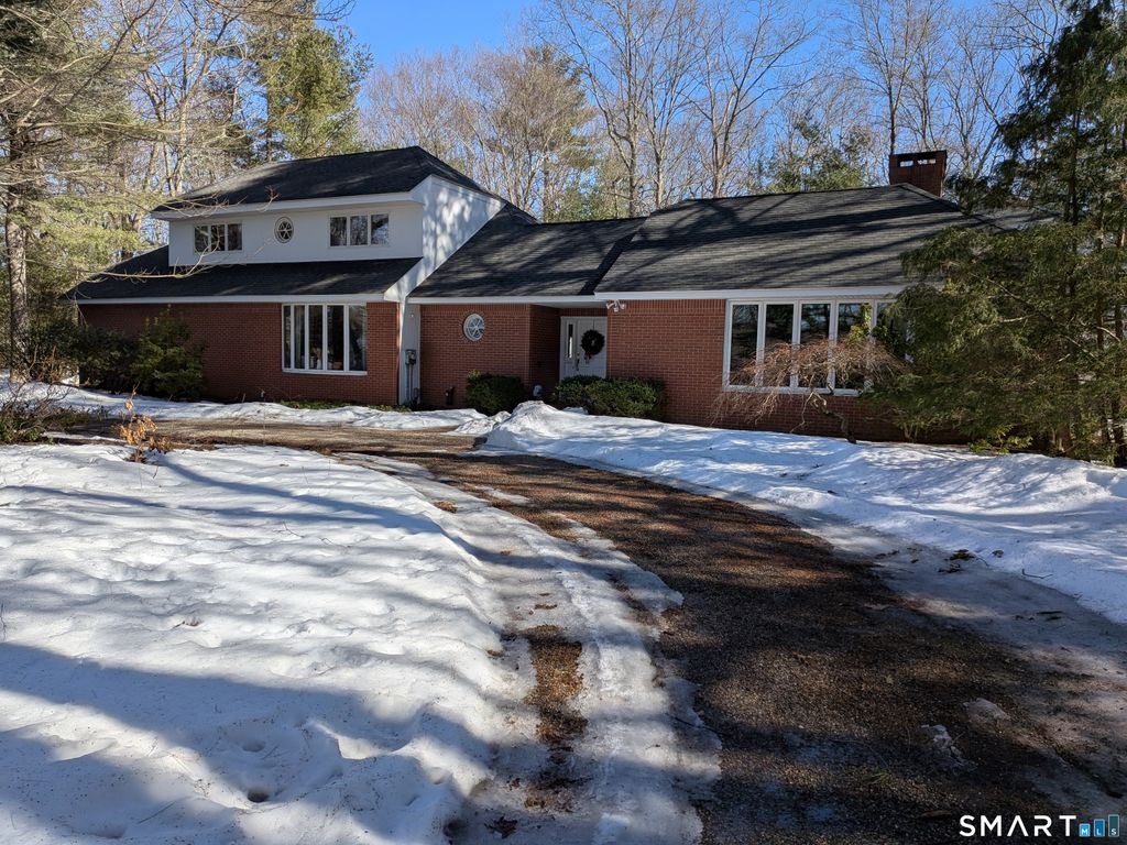 Photo of 113 Kimberly Drive, Manchester, CT 06040 (MLS # 24158978)