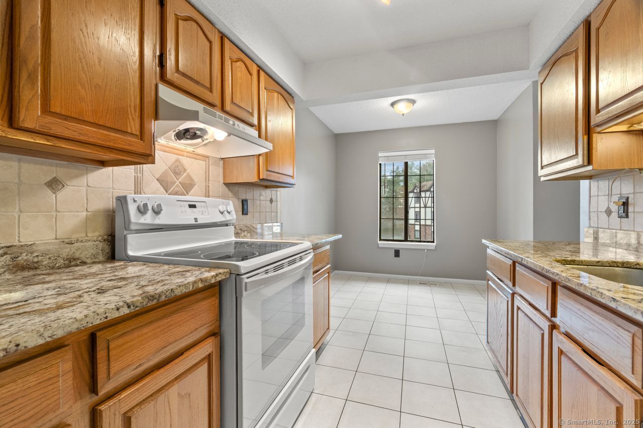 365 Mather Street #APT 96, Hamden, Connecticut image 12
