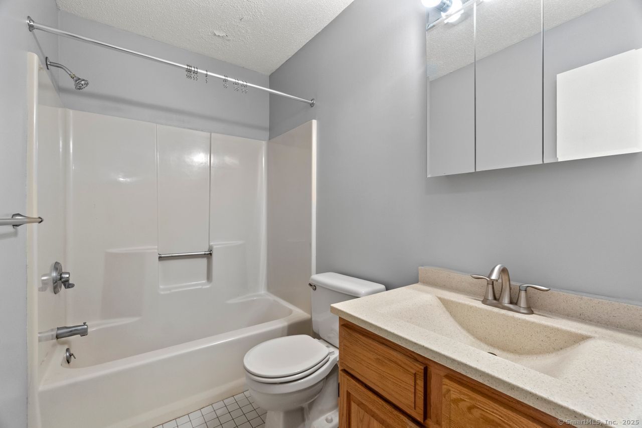 365 Mather Street #APT 96, Hamden, Connecticut image 20