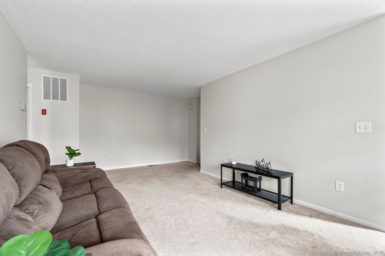 365 Mather Street #APT 96, Hamden, Connecticut image 9