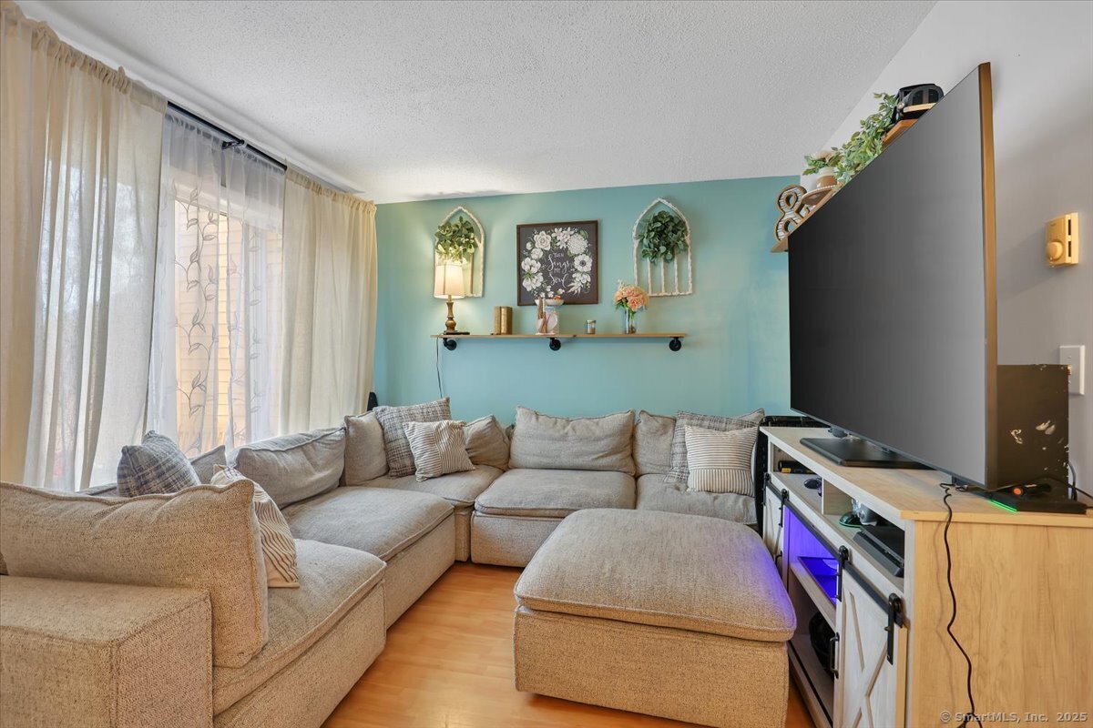 44 Tolland Avenue #APT 19, Stafford, Connecticut image 7
