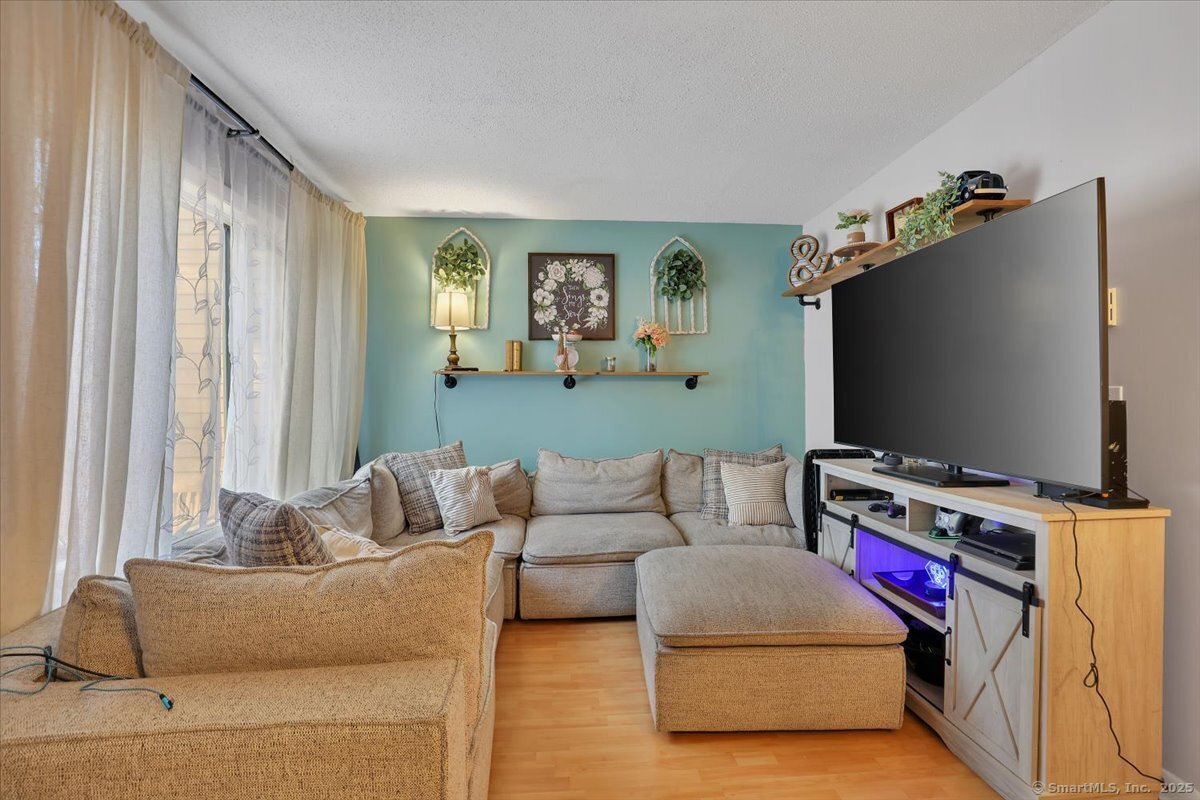 44 Tolland Avenue #APT 19, Stafford, Connecticut image 8