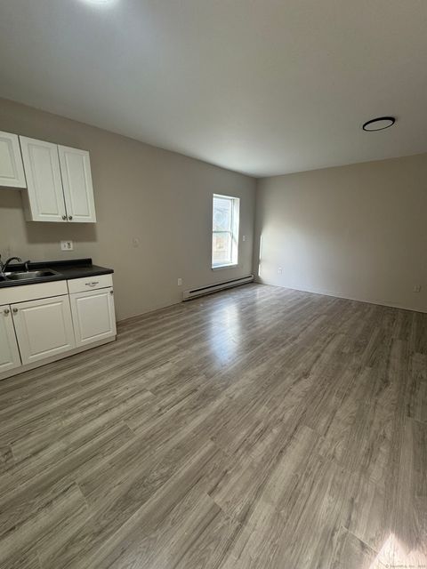 MLS: 24092387