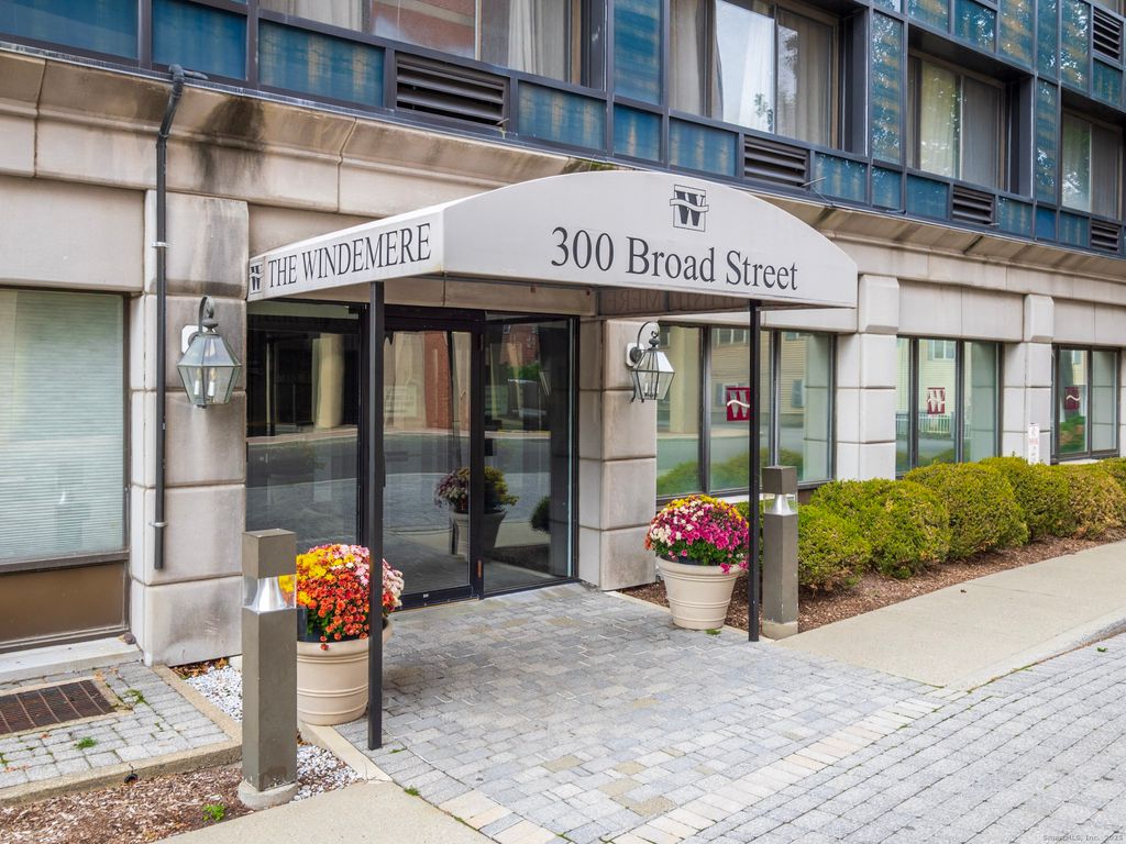 Photo of 300 Broad Street #107, Stamford, CT 06902 (MLS # 24140652)
