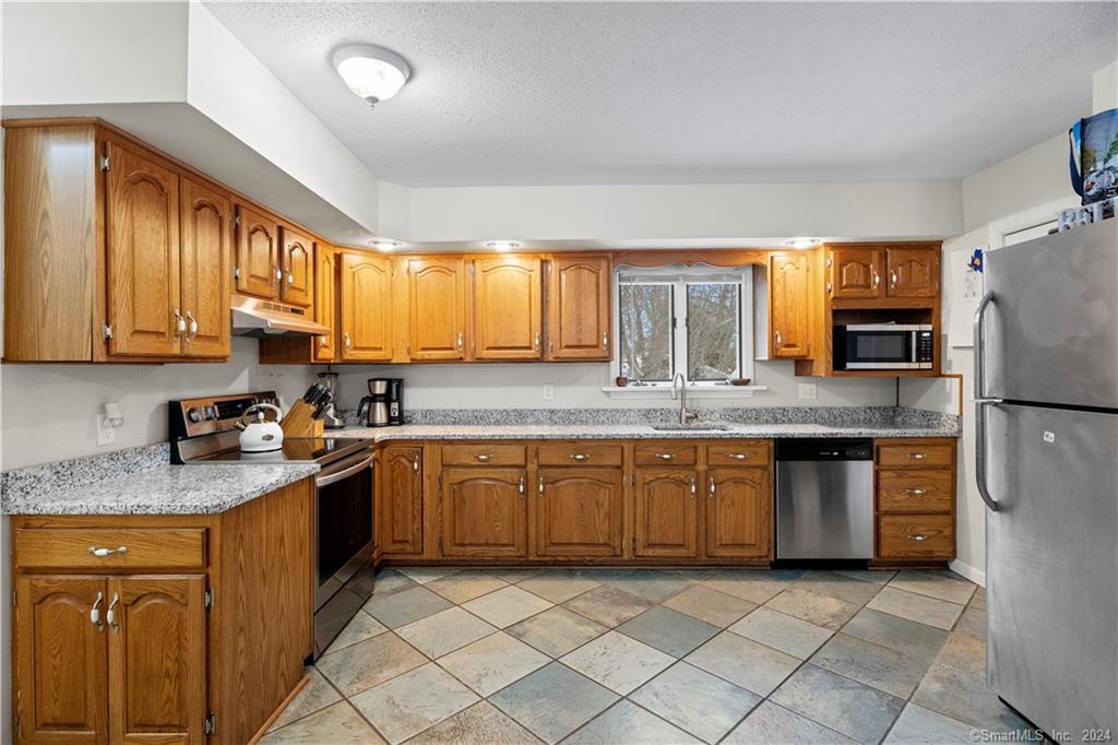 119 Fairwood Road, Bethany, Connecticut image 7