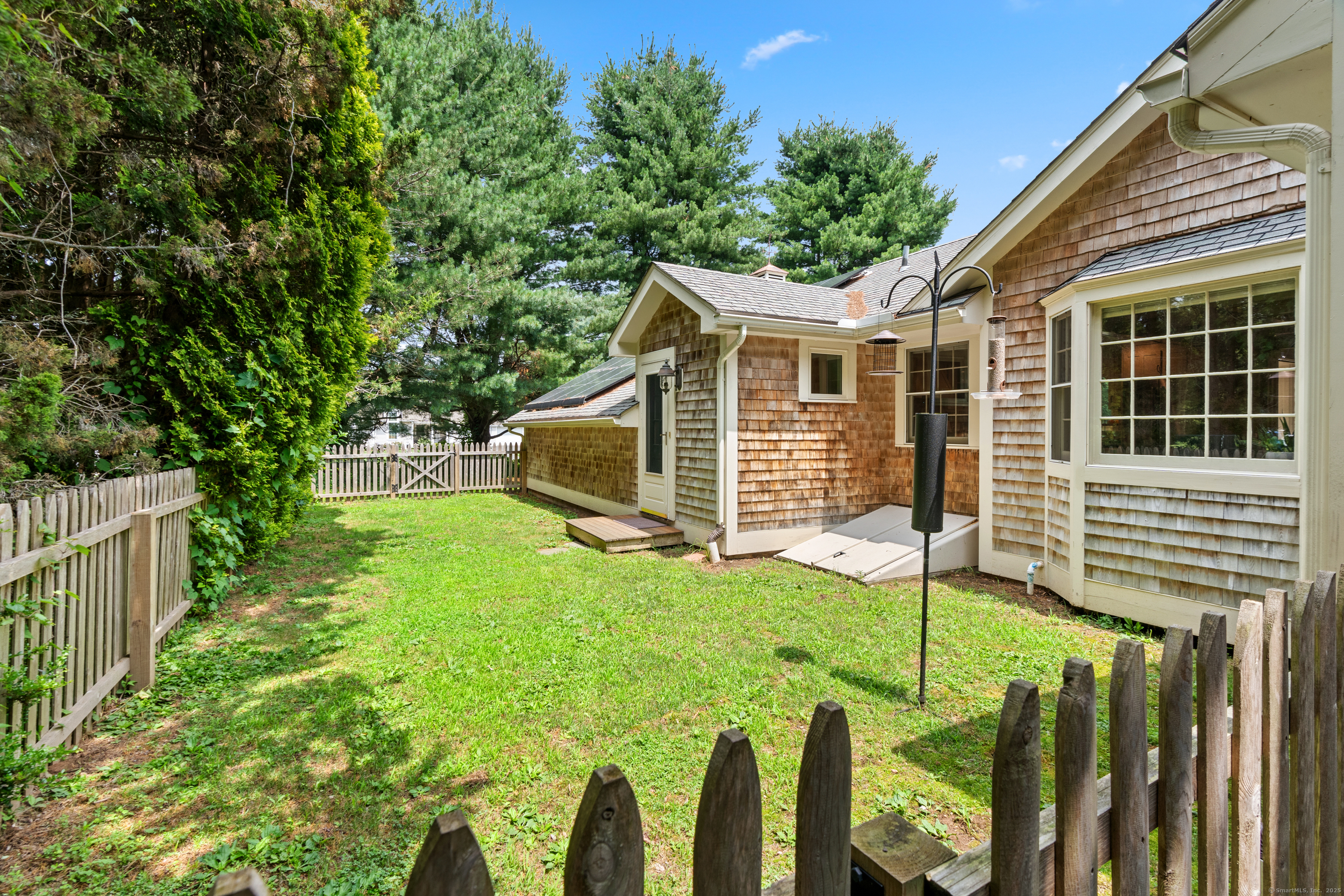 201 Robin Road