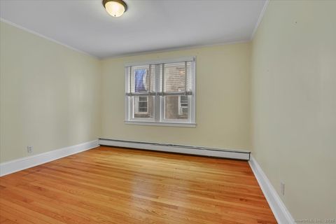 Tiny photo for 40 Robin Road #APT 203, West Hartford, CT 06119 (MLS # 24143441)