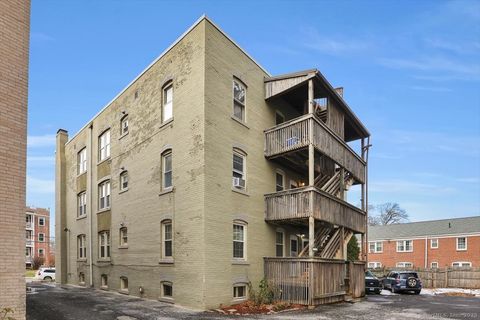 Tiny photo for 40 Robin Road #APT 203, West Hartford, CT 06119 (MLS # 24143441)