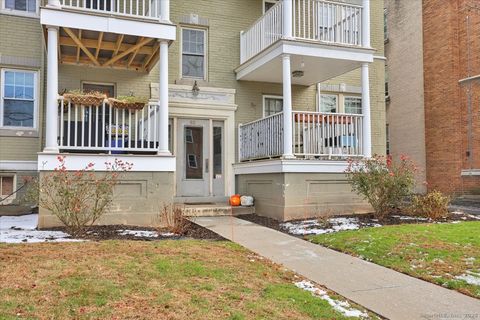 Tiny photo for 40 Robin Road #APT 203, West Hartford, CT 06119 (MLS # 24143441)