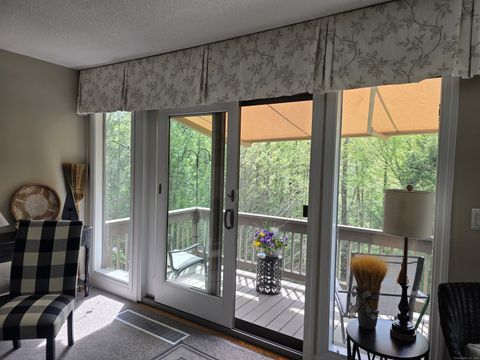 374 Heritage Village Unit C, Southbury, CT 06488 - #: 24083313