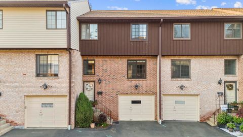 Photo of 237 Strawberry Hill Avenue #40, Stamford, CT 06902 (MLS # 24167551)