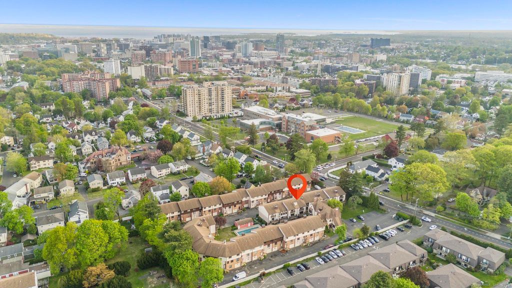 Photo of 237 Strawberry Hill Avenue #40, Stamford, CT 06902 (MLS # 24167551)