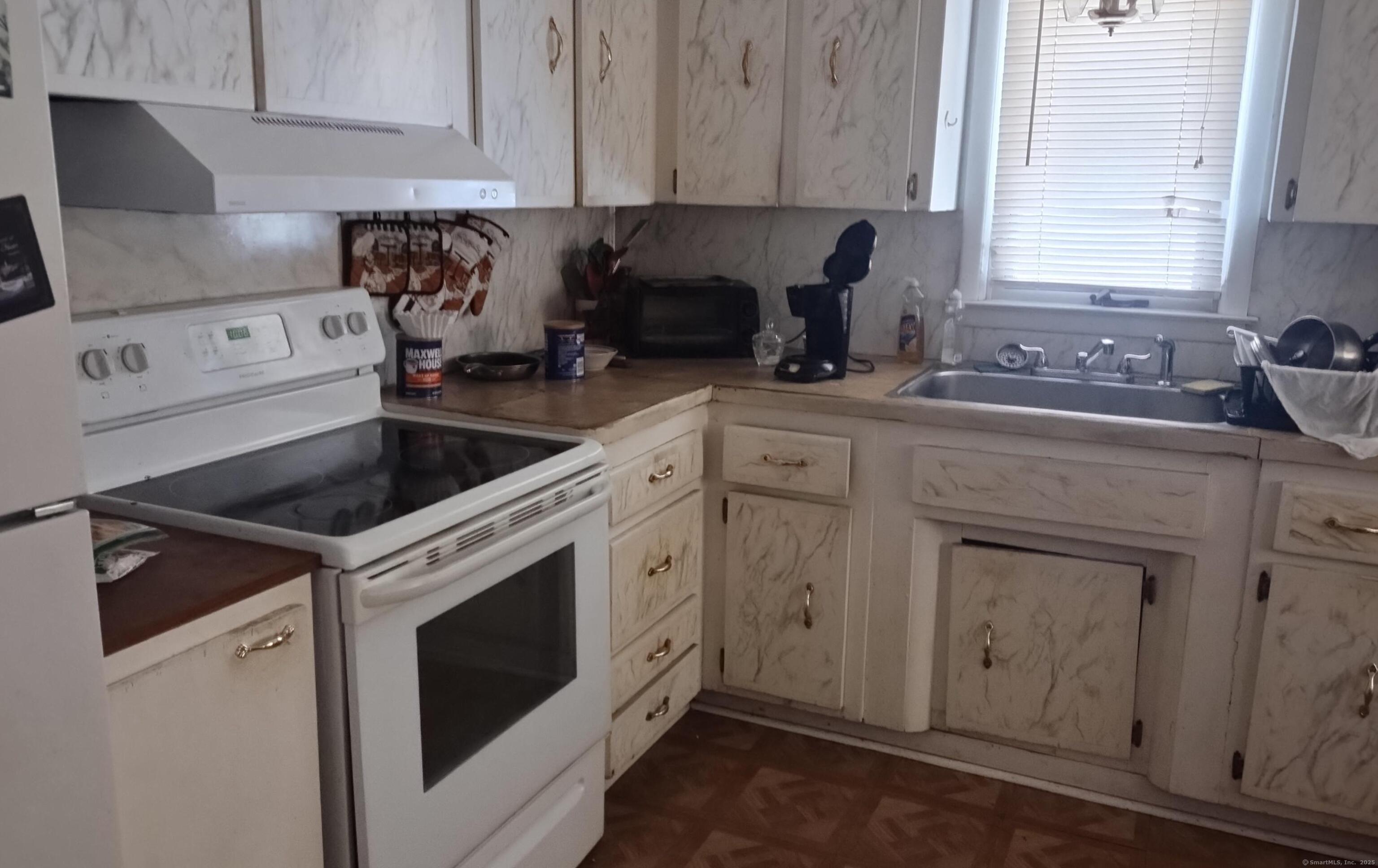 58 Auburn Street, Stratford, Connecticut image 3