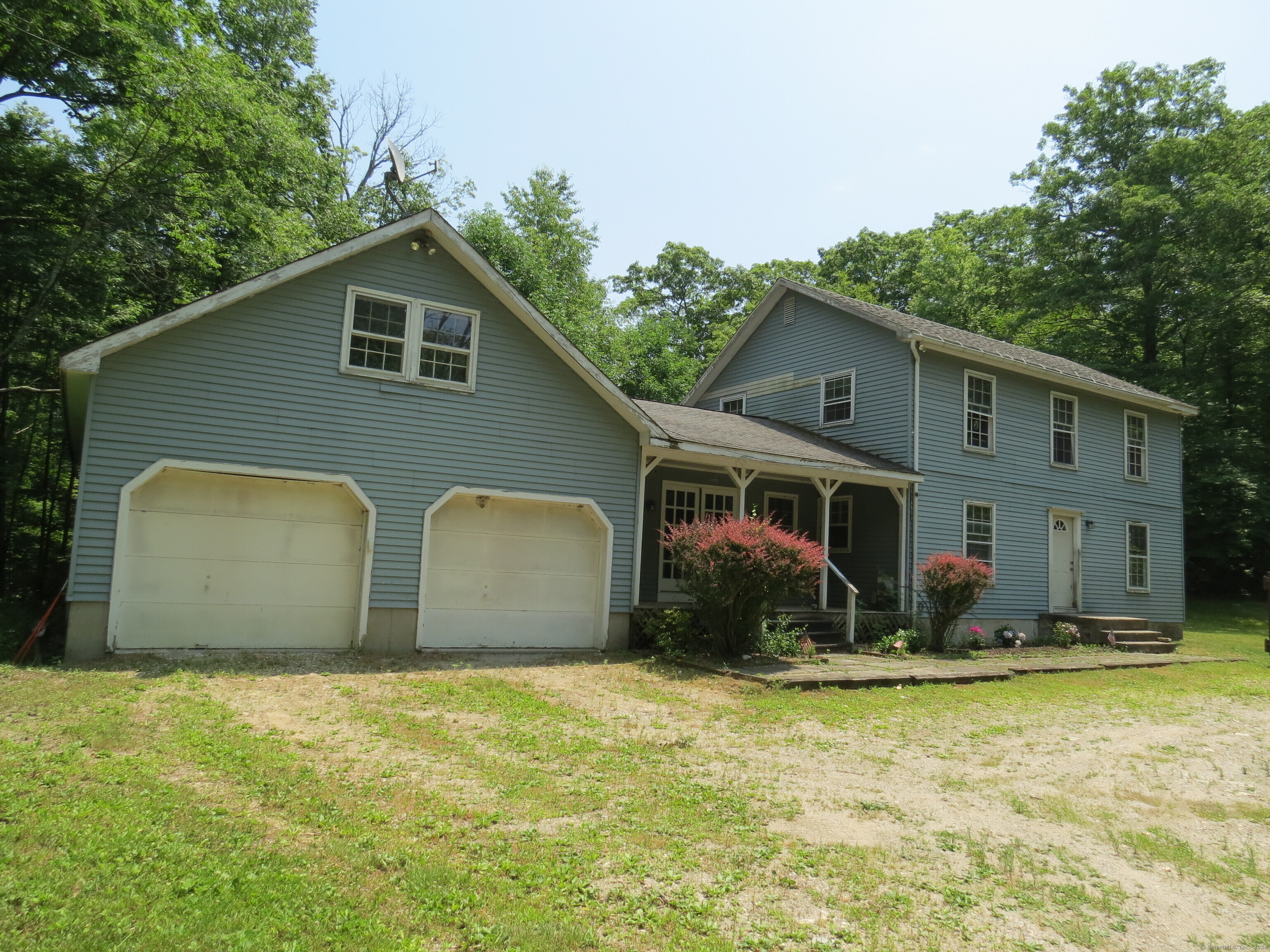 Joray Road, Sharon, Connecticut - 4 Bedrooms  
3 Bathrooms  
8 Rooms - 