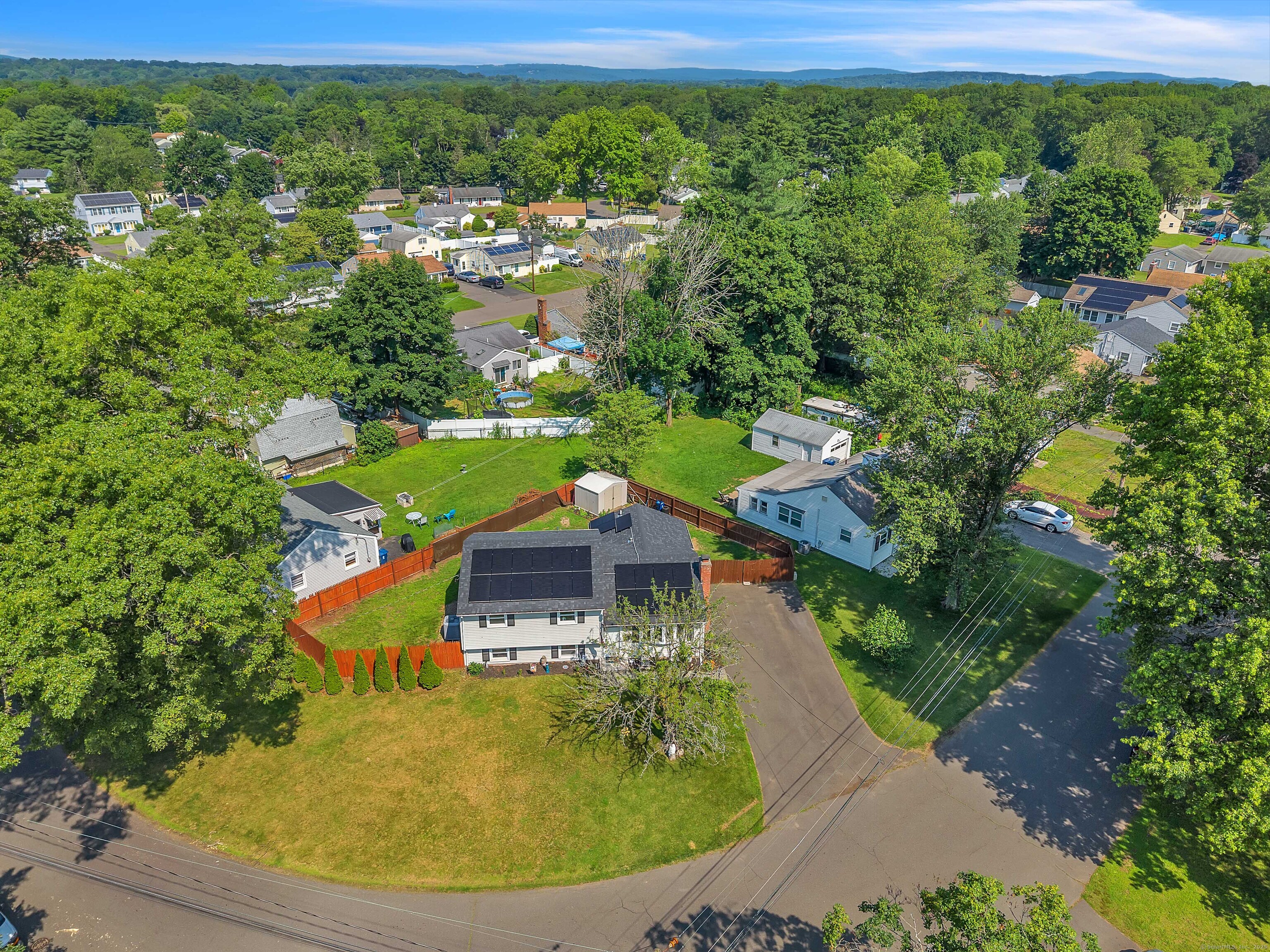 6 Pinecrest Drive