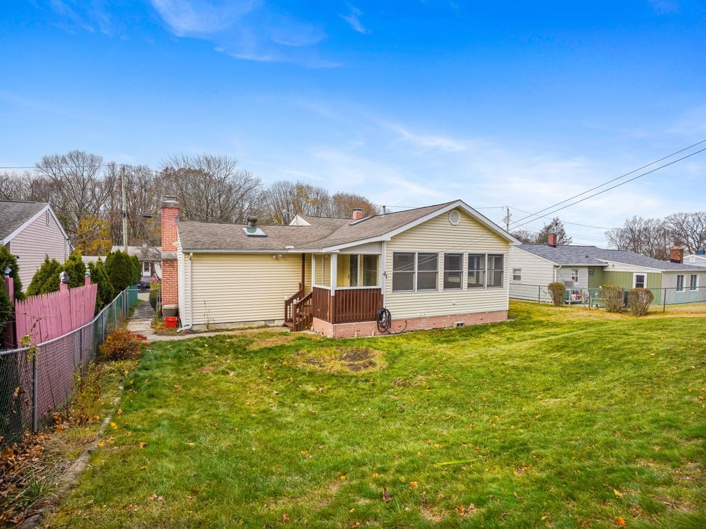 Photo of 121 Bradley Terrace, Derby, CT 06418 (MLS # 24140568)